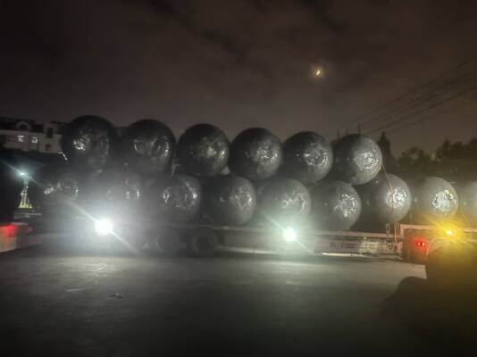 Морской кранцевый бампер из пенополиуретана с превосходной эластичностью и устойчивостью к воздействию морской среды