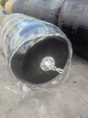 24 месяца Период Пенопокрытые крылышки D3.0m X L5.0m Отклонение 60 процентов Прочное решение для защиты морской доки