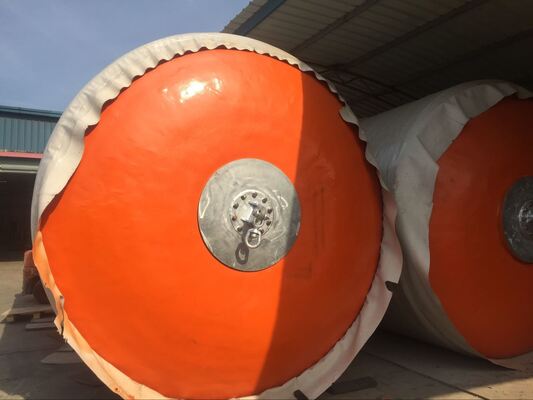 24 месяца Период Пенопокрытые крылышки D3.0m X L5.0m Отклонение 60 процентов Прочное решение для защиты морской доки