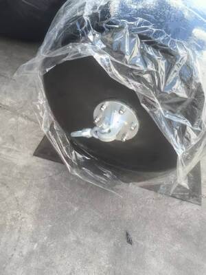 24 месяца Период Пенопокрытые крылышки D3.0m X L5.0m Отклонение 60 процентов Прочное решение для защиты морской доки